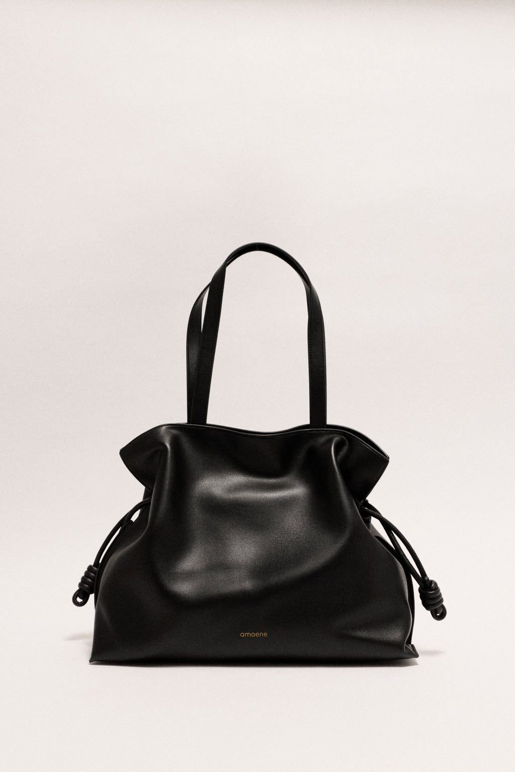 ELIA - Black