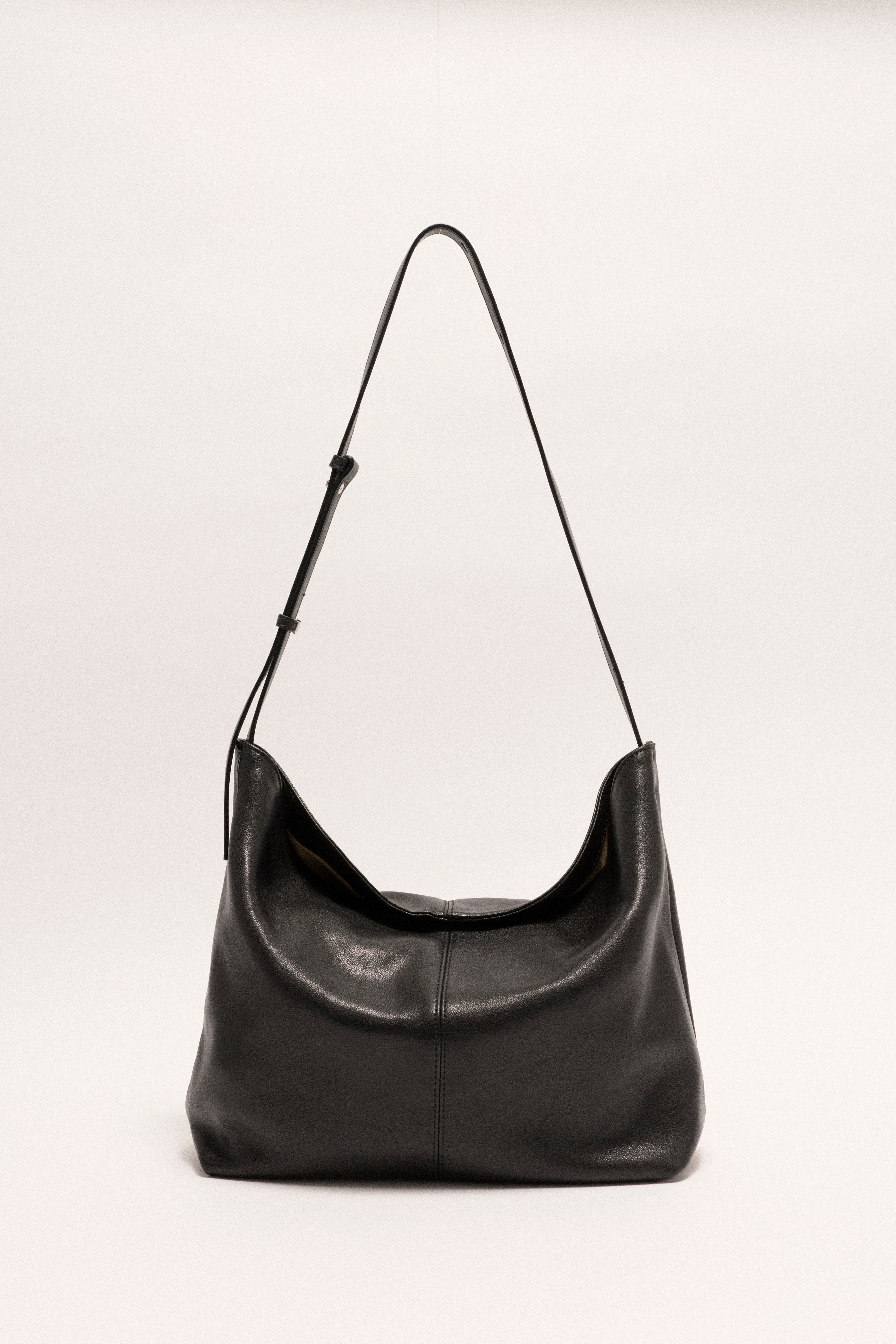 EIRA - Black