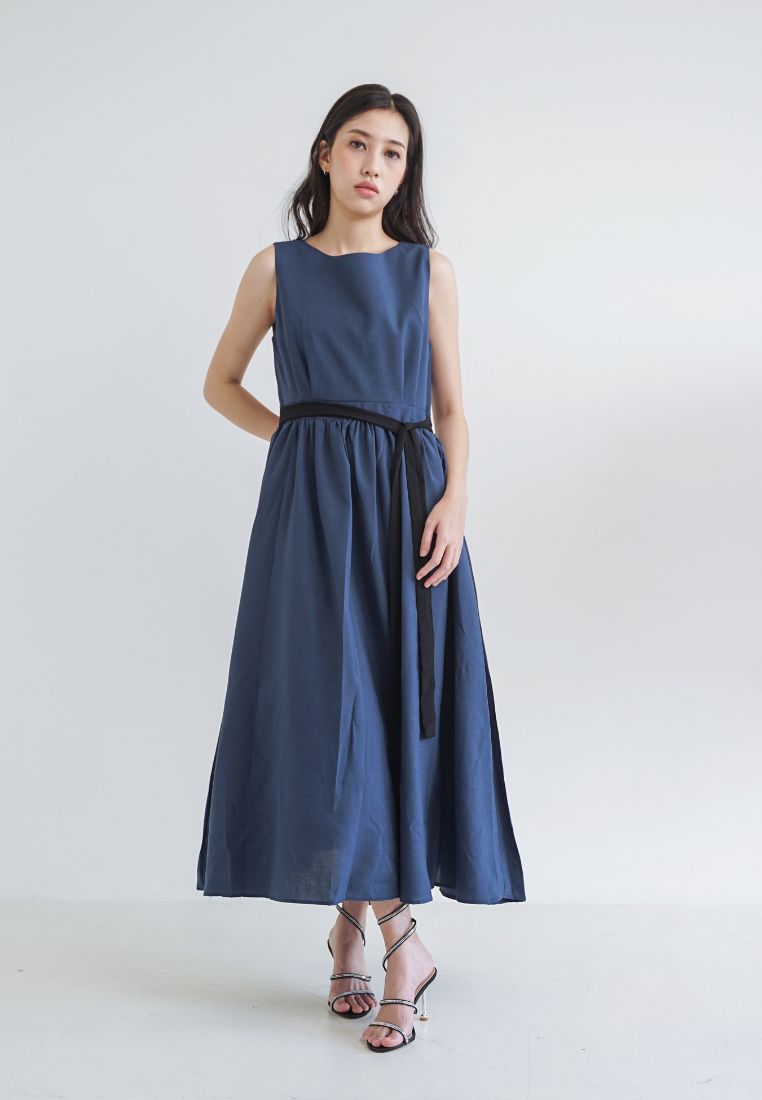 [MADE] Long Strap Dress Navy