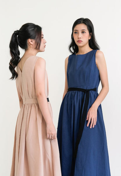 [MADE] Long Strap Dress Navy