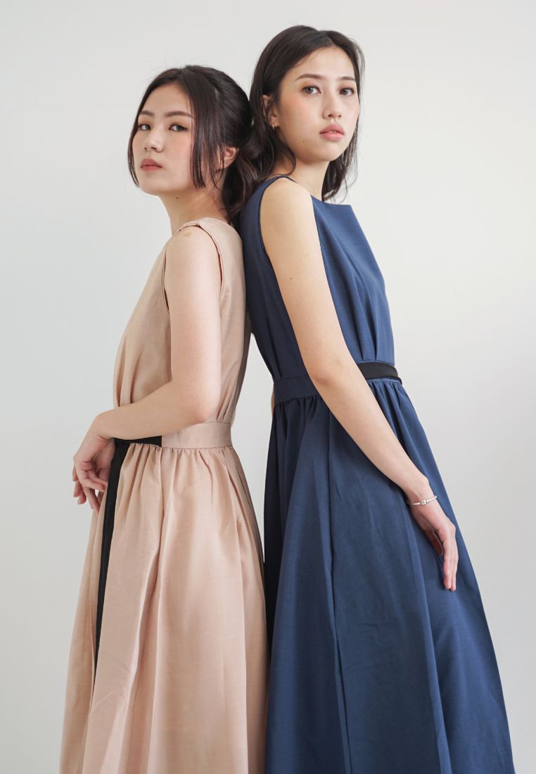 [MADE] Long Strap Dress Navy