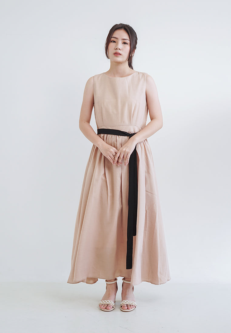 [MADE] Long Strap Dress Beige